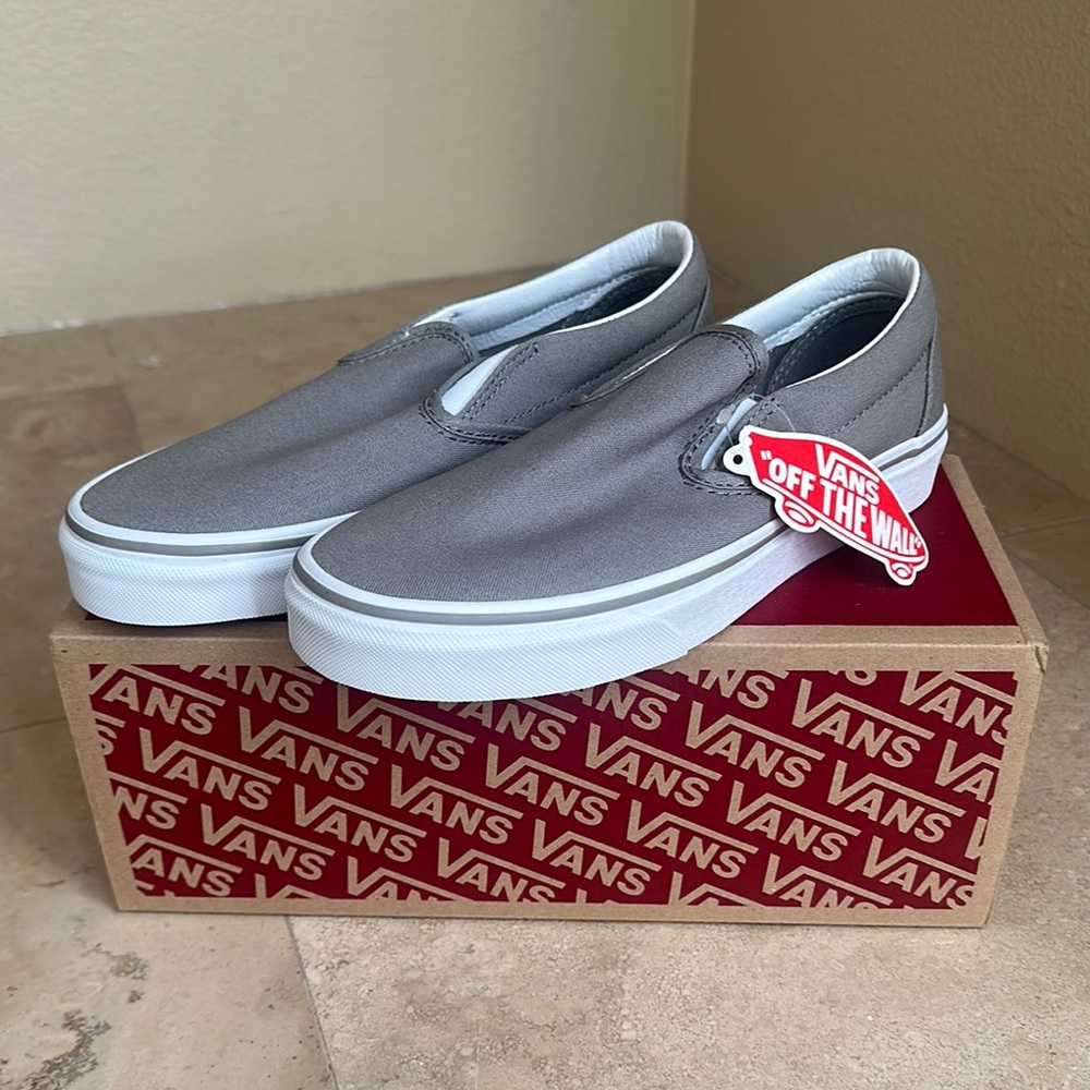 Vans Gray Classic Slip-On Sneakers Women’s 7.5, Men’s 6